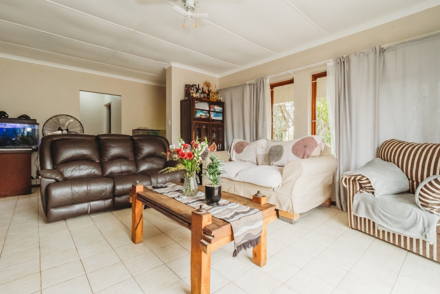 2 Bedroom Property for Sale in Denneoord Western Cape